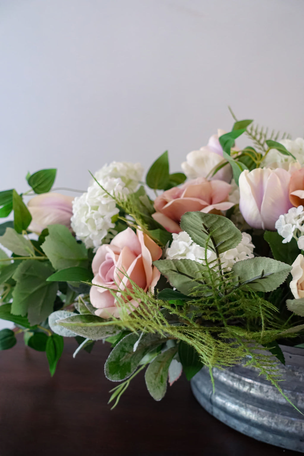 Antique Rose Table Centre