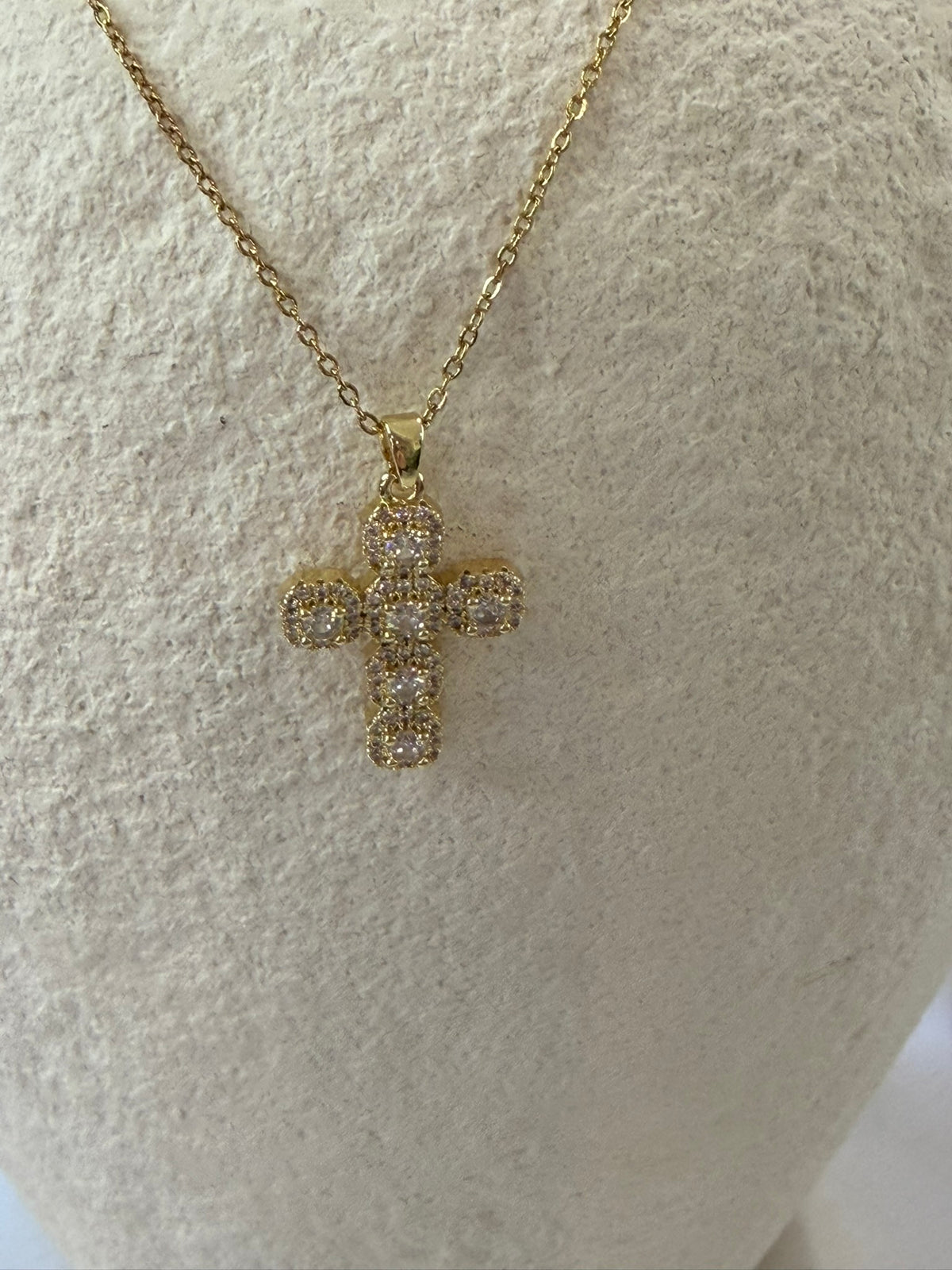 Elegant Cross Necklace 18k Gold Plated Steel