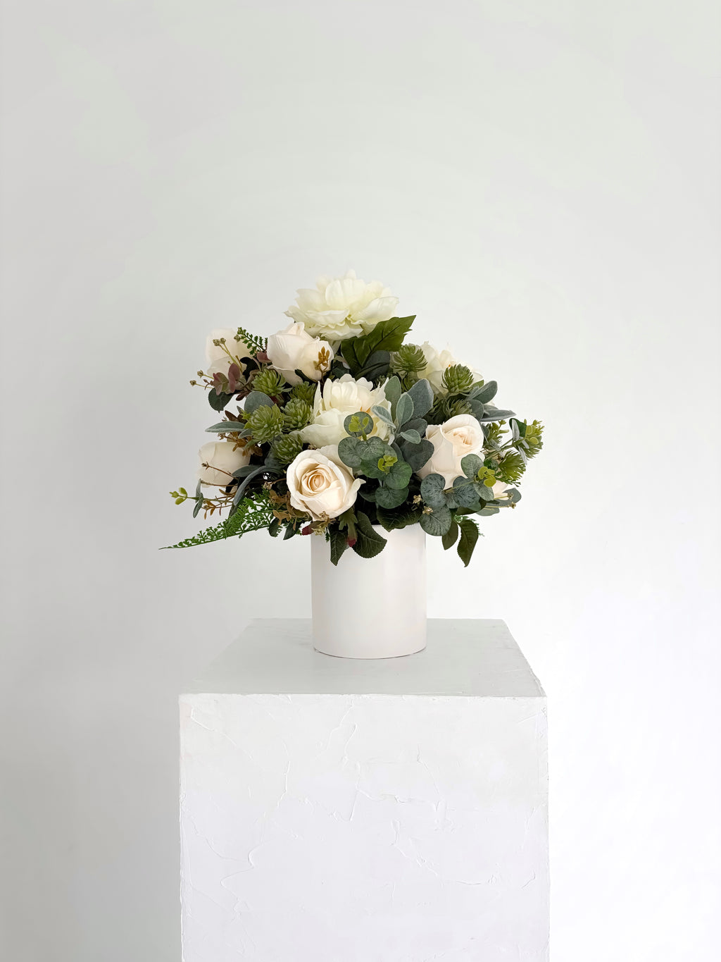 Classic Cream Rose Arrangement