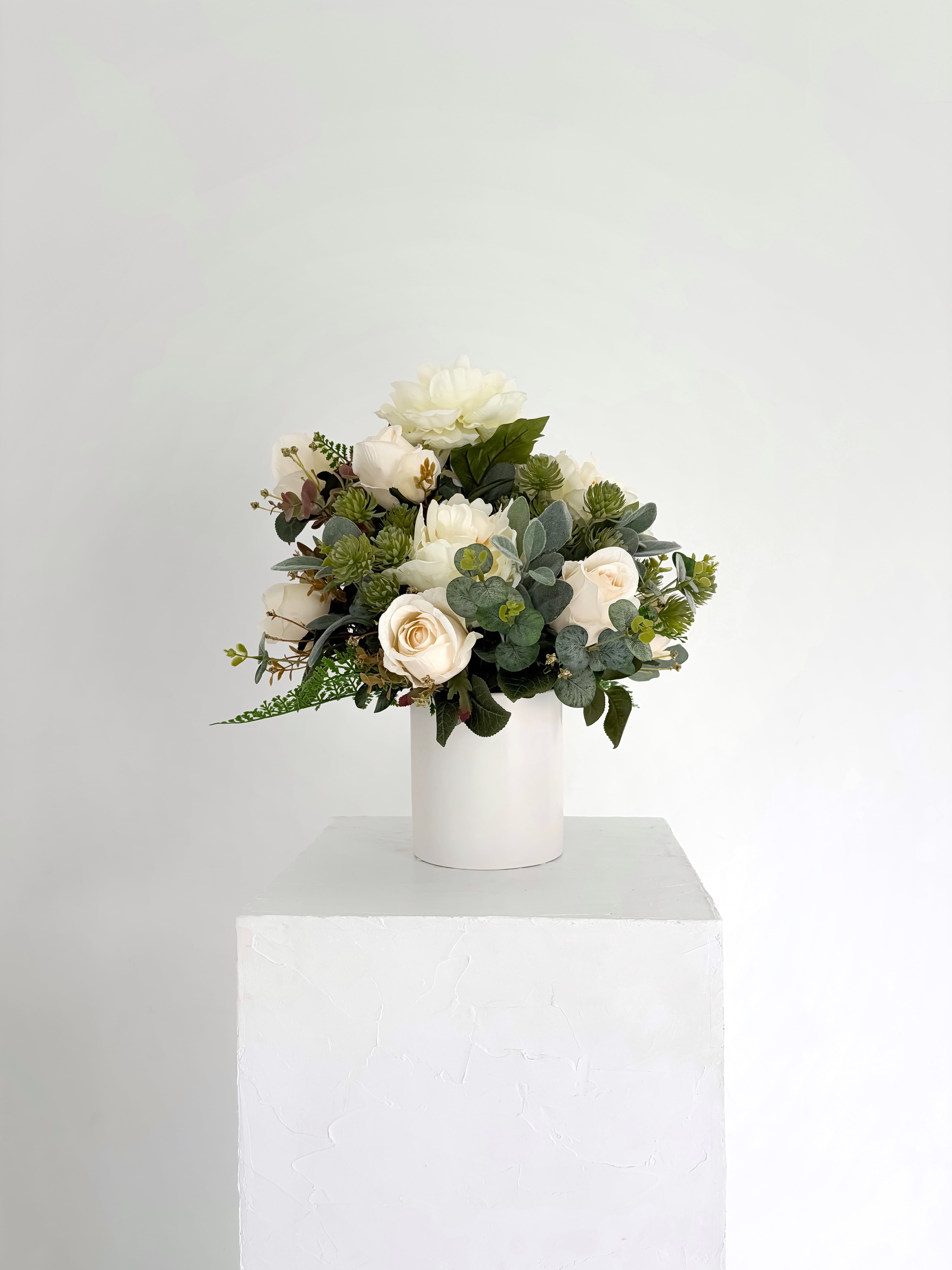 Classic Cream Rose Arrangement