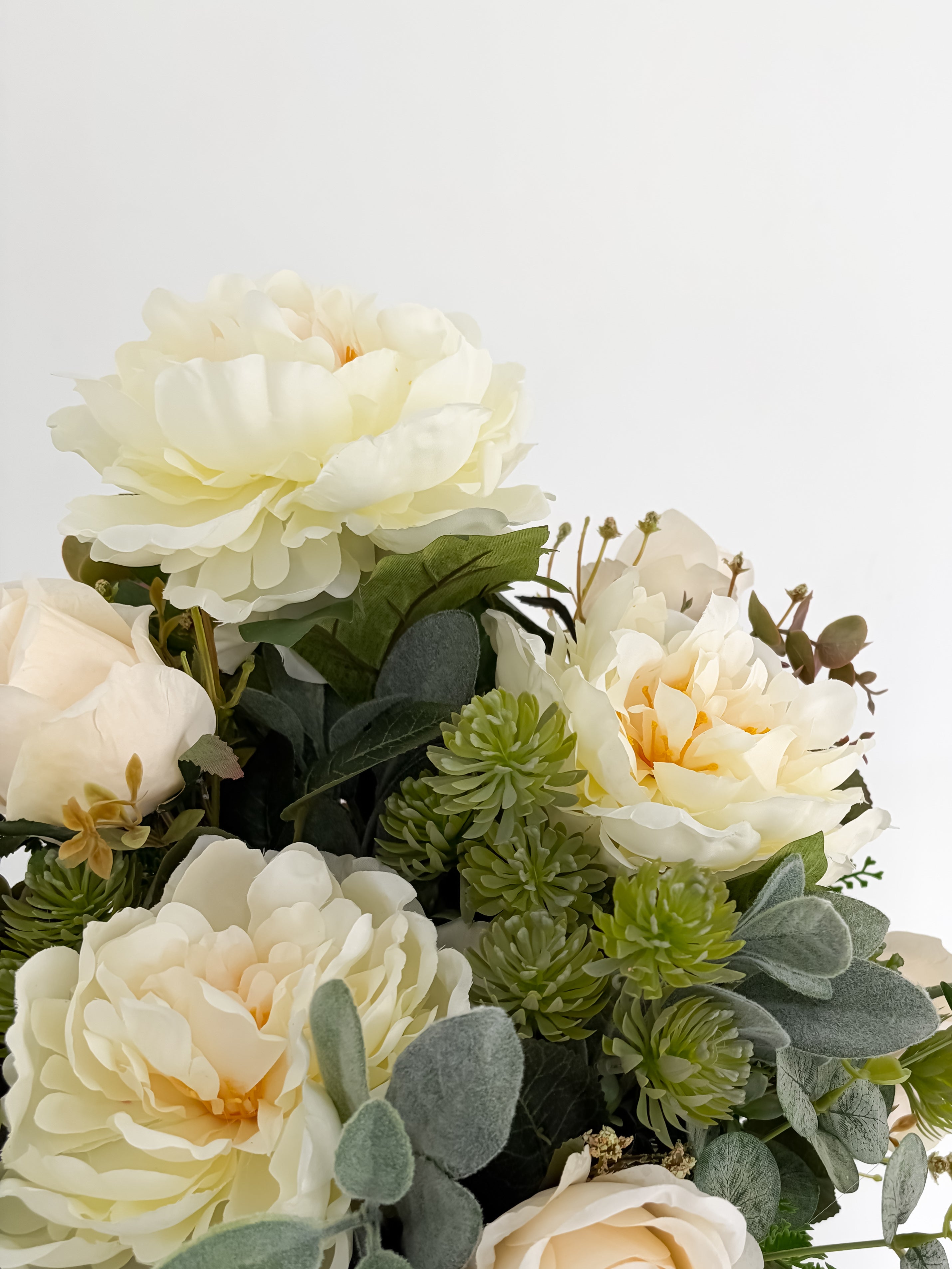 Classic Cream Rose Arrangement