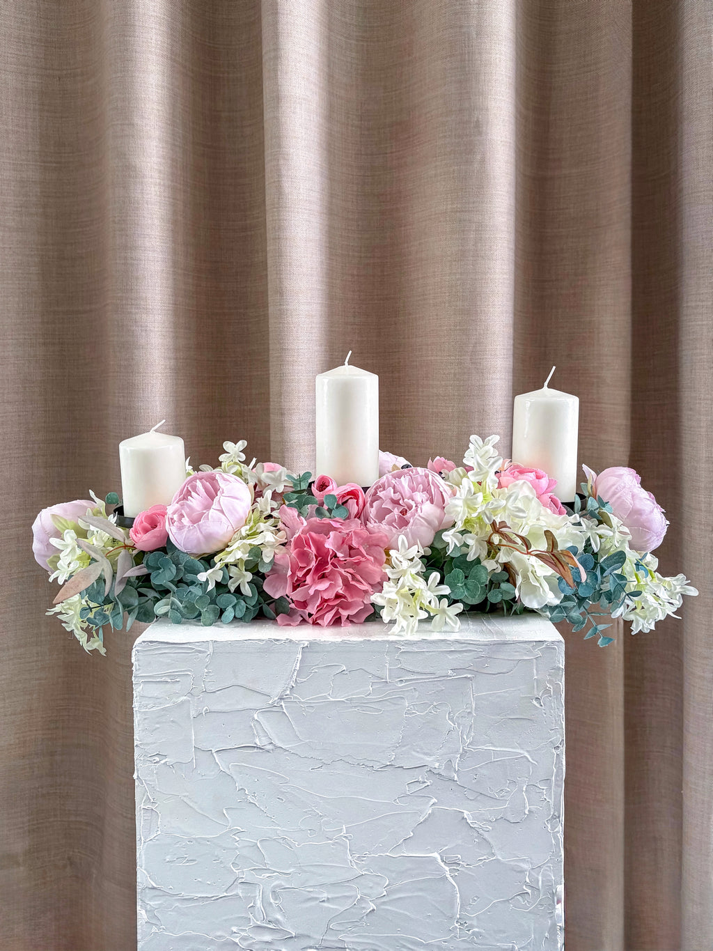 Pink Candlelight Table Centre