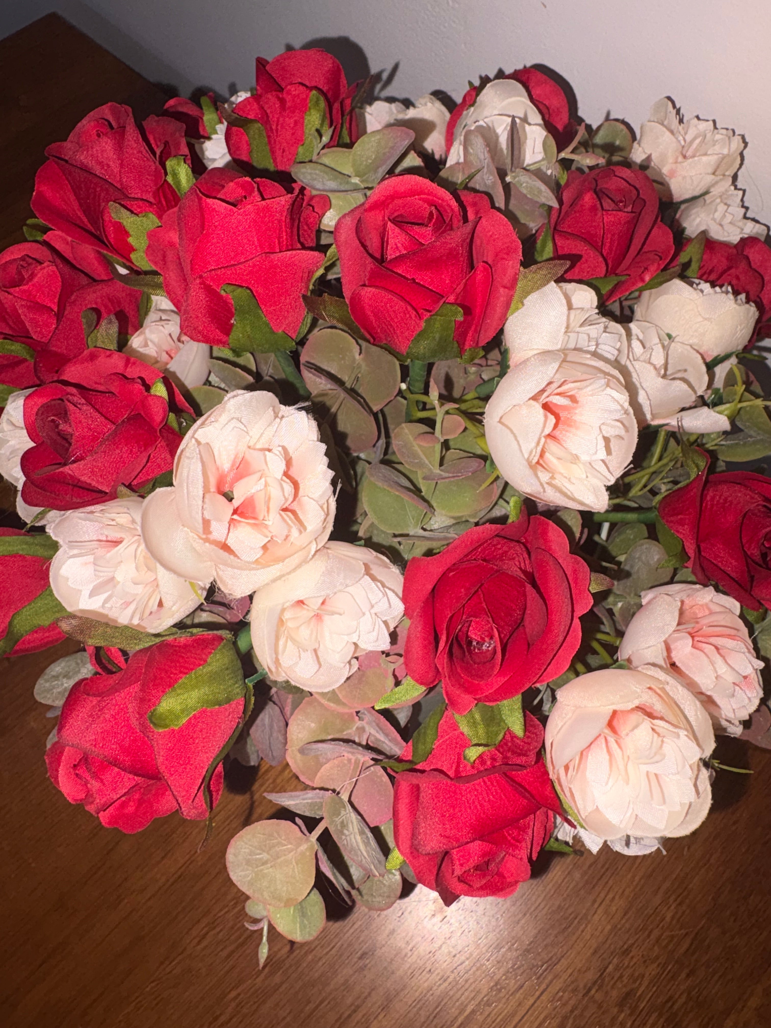 Red Rose & Peach Ranunculus Hatbox Arrangement