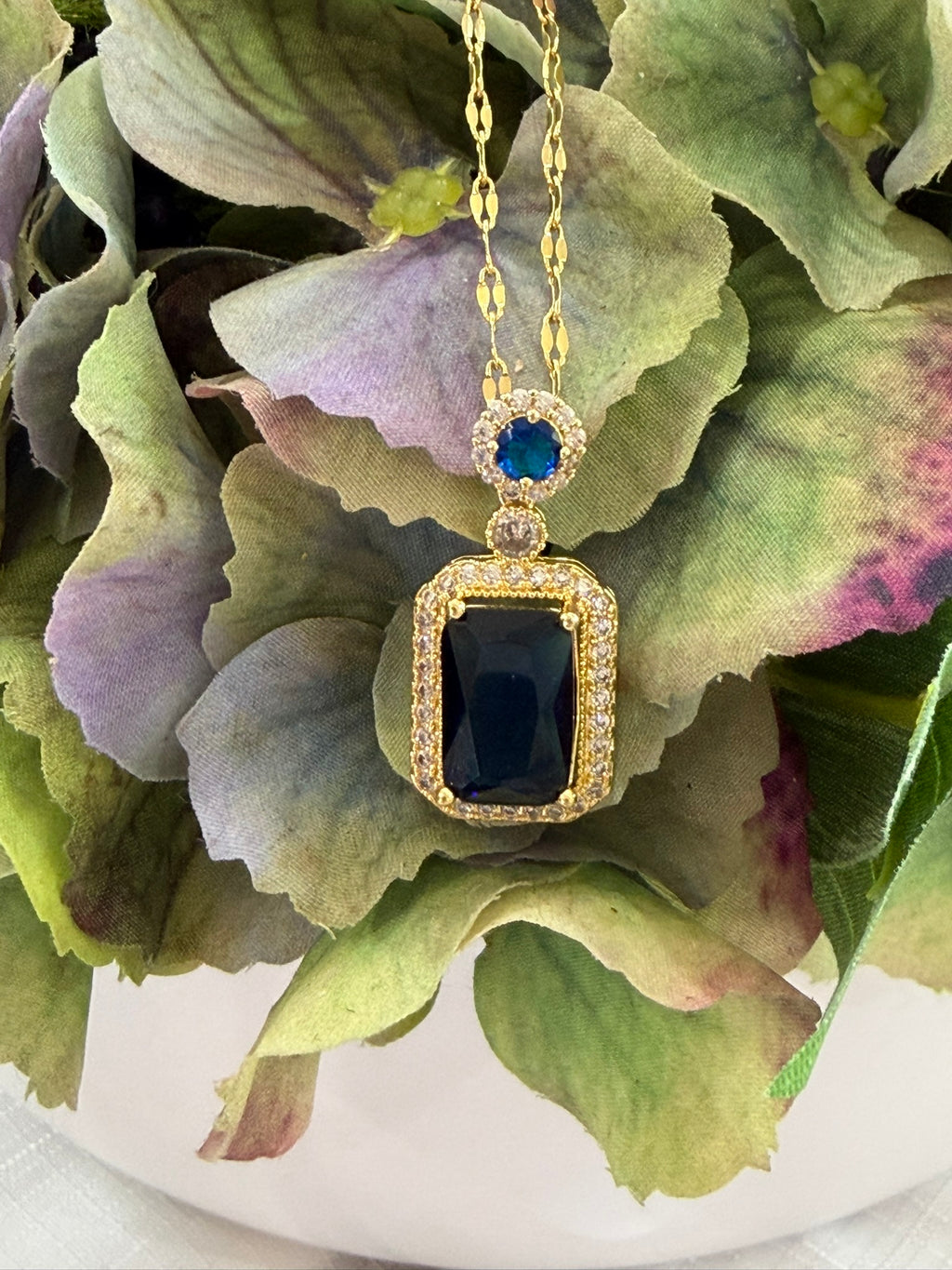 Sapphire Halo Pendant Necklace 18k Gold Plated Steel